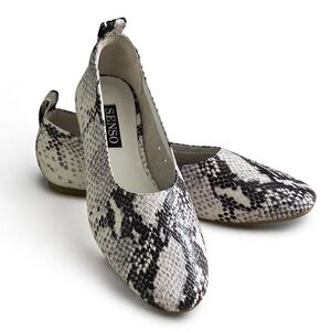 SENSO Daphne Black and White Snakeskin Ballet Flats Sz 37 Almond Rounded Toe